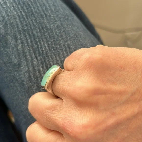 Sterling Silver And Faux Turquoise Ring Size 5 GUC - Picture 3 of 8